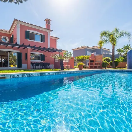 Vilamoura Golf Village *
